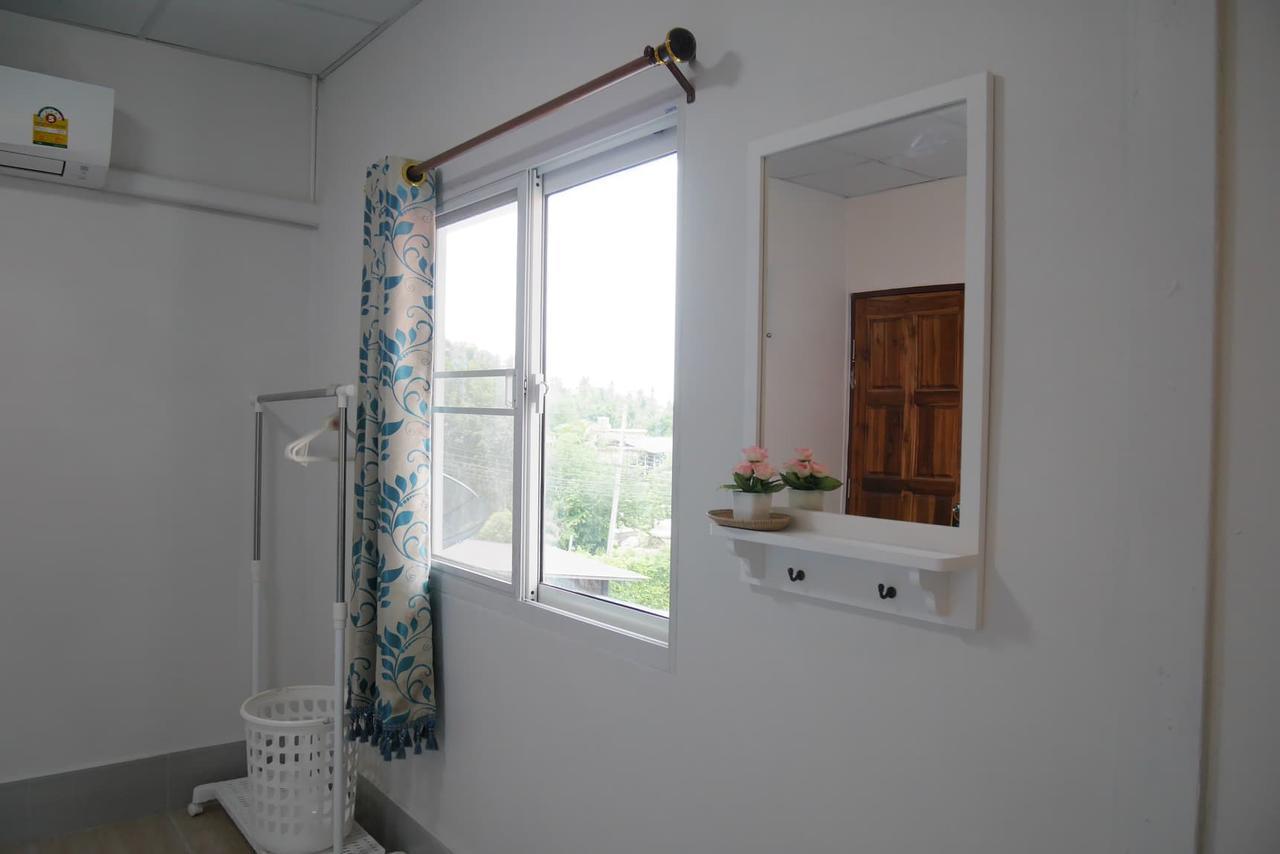 Nawee Guesthouse Sairee Koh Tao Exteriör bild