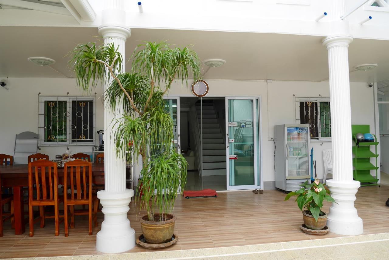 Nawee Guesthouse Sairee Koh Tao Exteriör bild